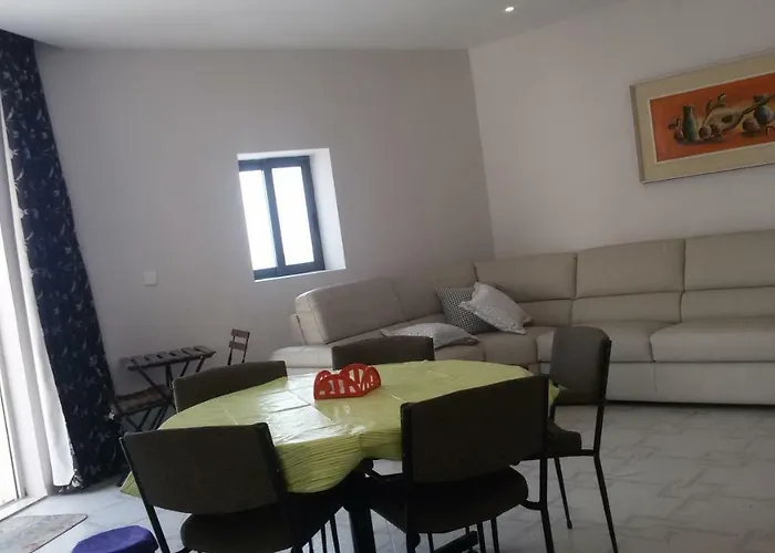 아파트 Merhba 3 *